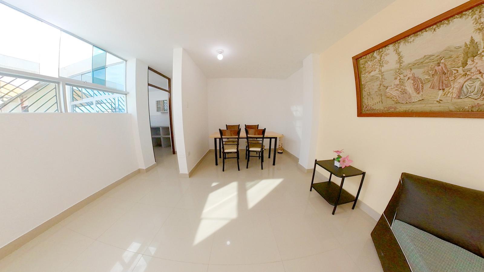 VENTA DE DEPARTAMENTO 5° PISO EN LOS TUMBOS, URB. SANTA VICTORIA